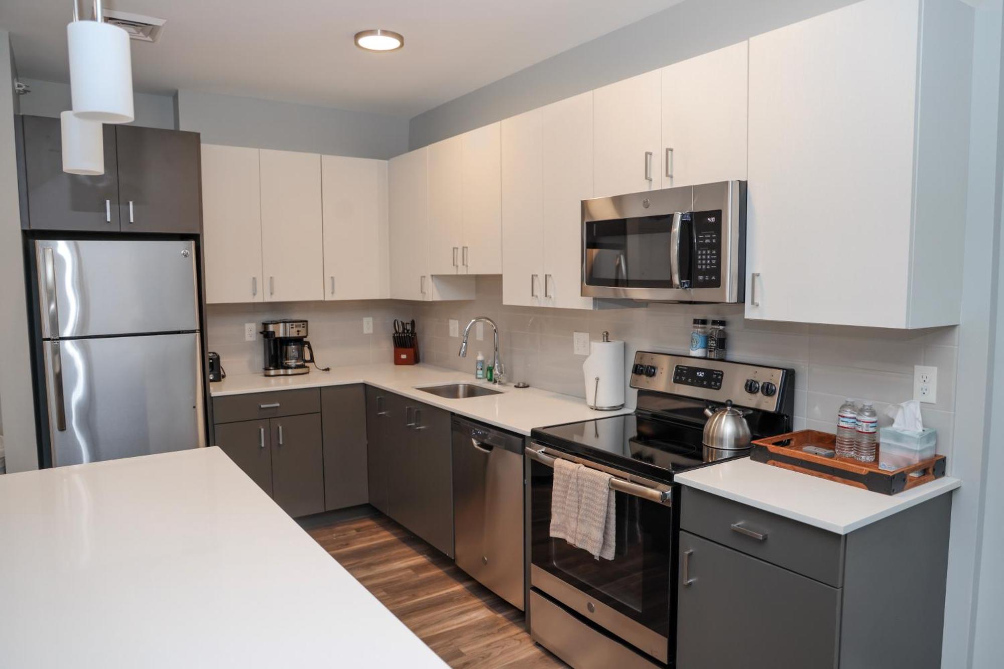 Luxury Apartment With Gym, Steps From Commuter Rail #4011 Reading Екстер'єр фото